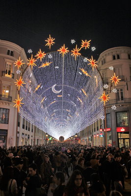 Z IMG_8743 Tunnel of Christmas lights, Calle Marques de Larios, Malaga.jpg