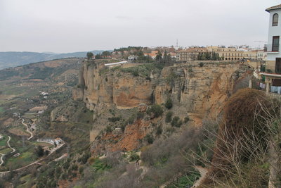 T 2015.12.28 IMG_8495 View across gorge to New Town, Ronda.jpg